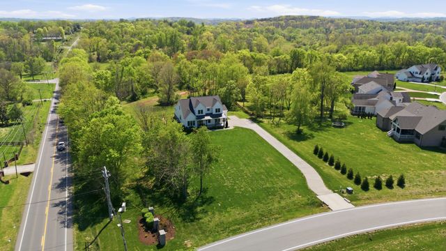 8001 Burning Tree Farm Rd, Arrington, TN 37014