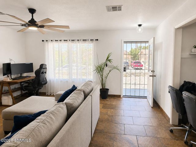 3801 Tiger Eye Drive, Las Cruces, NM 88012