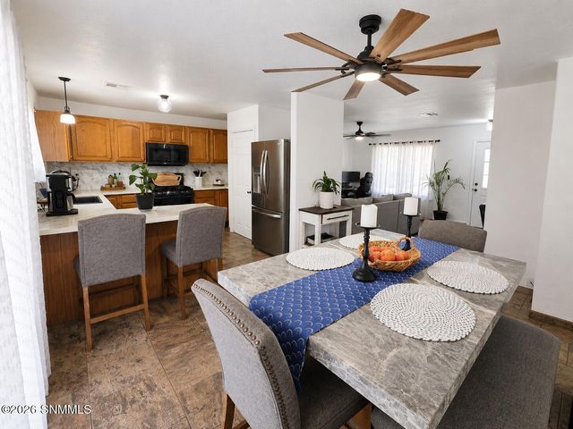 3801 Tiger Eye Drive, Las Cruces, NM 88012