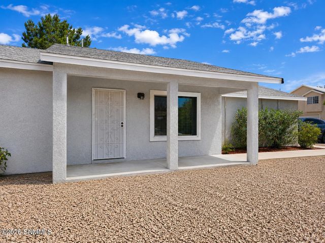 3801 Tiger Eye Drive, Las Cruces, NM 88012