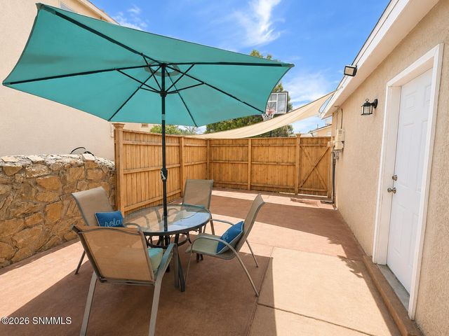 3801 Tiger Eye Drive, Las Cruces, NM 88012