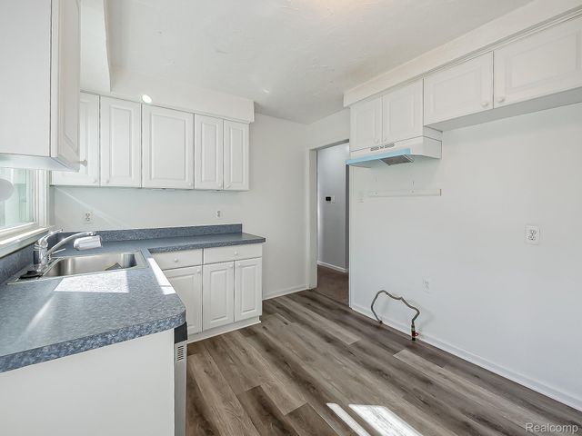 127 Auburn Street, Inkster, MI 48141