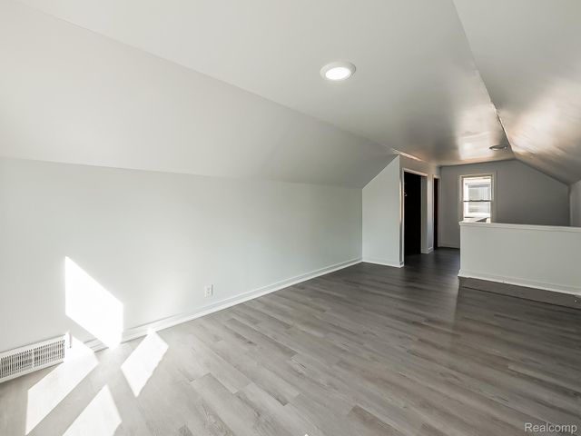127 Auburn Street, Inkster, MI 48141