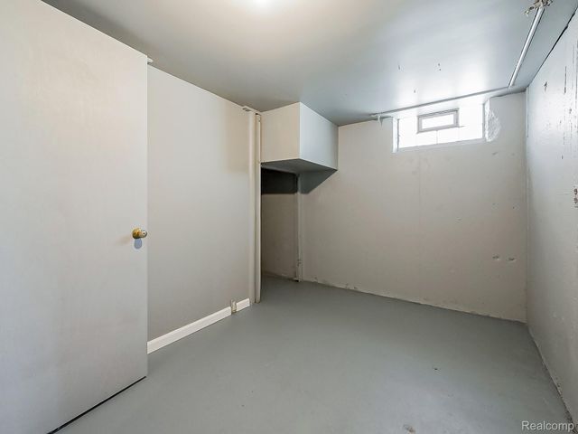 127 Auburn Street, Inkster, MI 48141