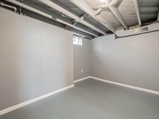 127 Auburn Street, Inkster, MI 48141