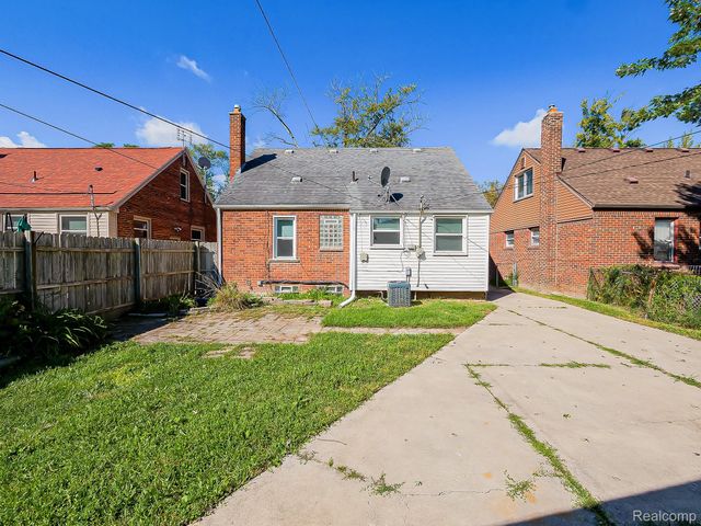 127 Auburn Street, Inkster, MI 48141