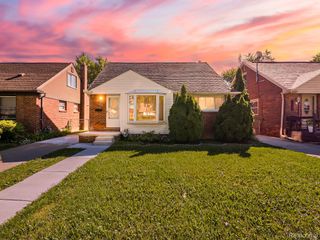 127 Auburn Street, Inkster, MI 48141
