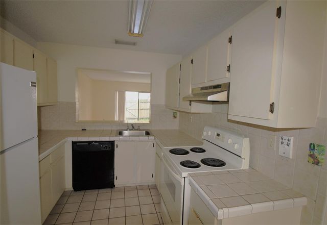 9477 Palm Circle, Pembroke Pines, FL 33025