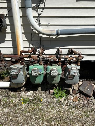 409 4th St, Monongahela, PA 15063