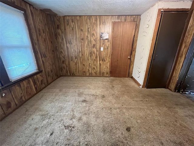 607 School Street, Elmore City, OK 73433