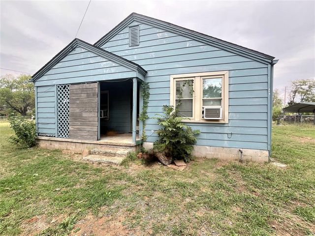 607 School Street, Elmore City, OK 73433