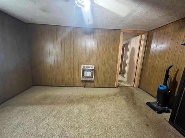 607 School Street, Elmore City, OK 73433