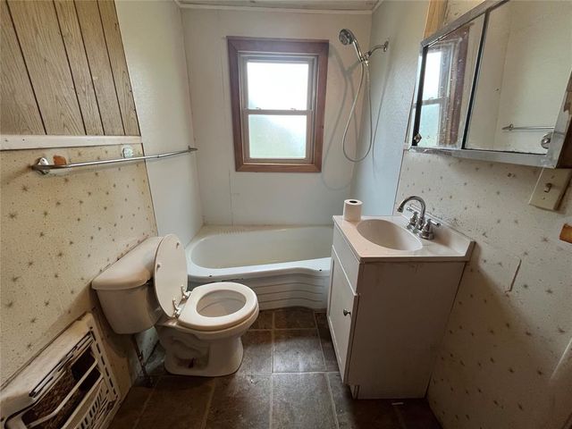 607 School Street, Elmore City, OK 73433