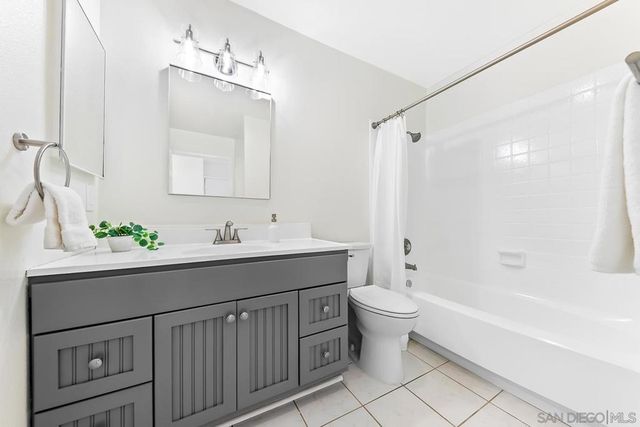 3219 Midway Dr 407, San Diego, CA 92110