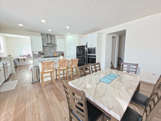 12420 Eileen Street, Lemont, IL 60439