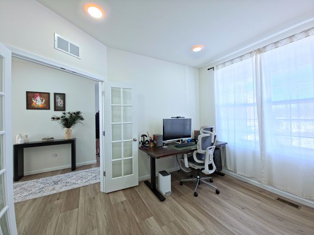 12420 Eileen Street, Lemont, IL 60439