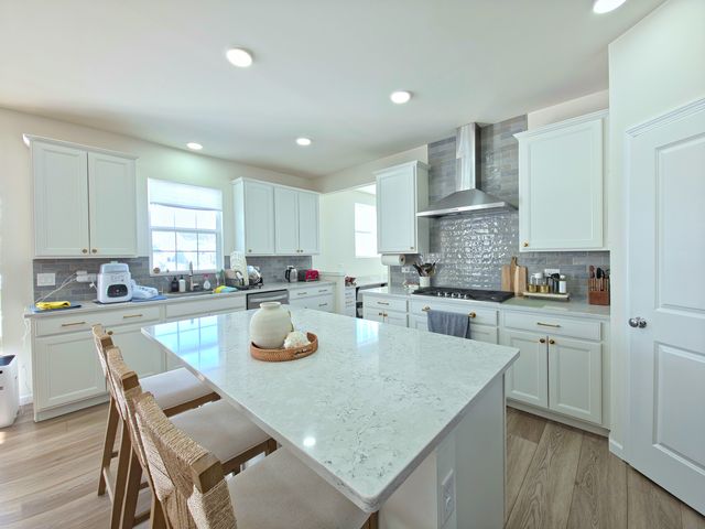 12420 Eileen Street, Lemont, IL 60439