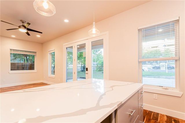 2509 Del Curto RD B, Austin, TX 78704