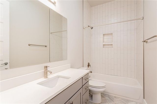 2509 Del Curto RD B, Austin, TX 78704