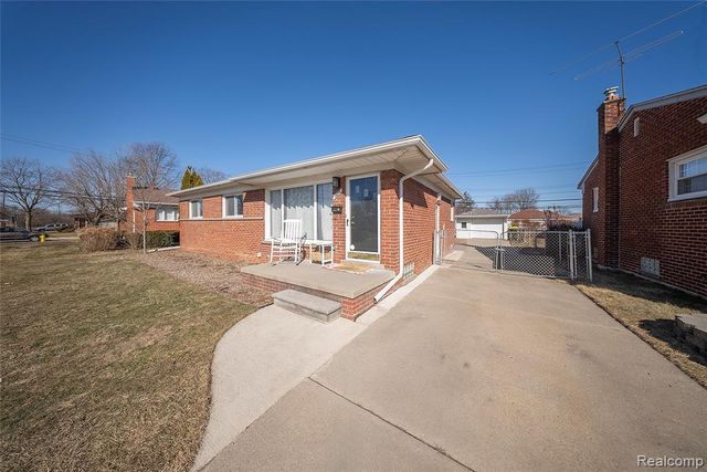 2820 Marian Drive, Trenton, MI 48183