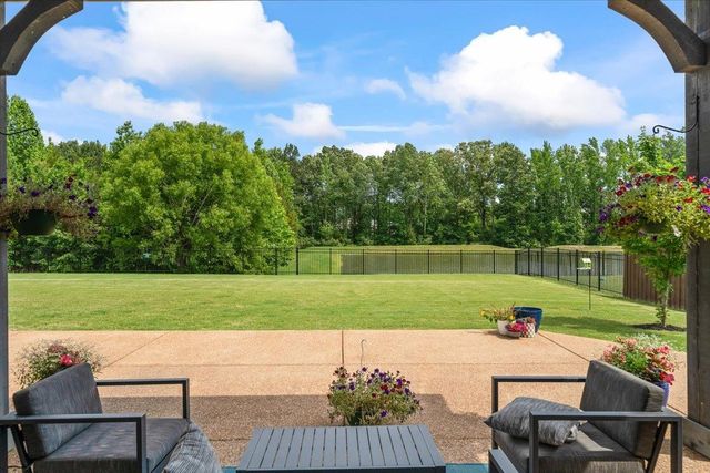 10480 MOUNT MCKENZIE RD, Lakeland, TN 38002