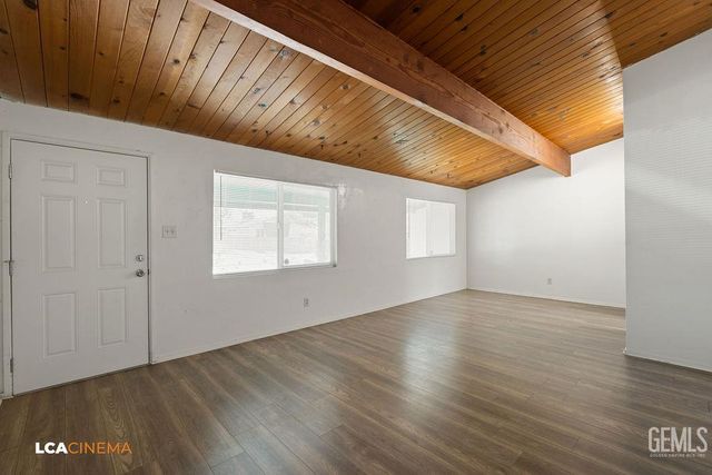 2904 Idaho Street, Bakersfield, CA 93305