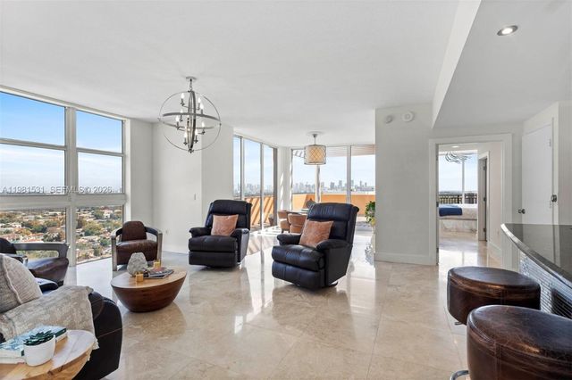 3232 SW 22nd Ter PH 2002, Miami, FL 33145