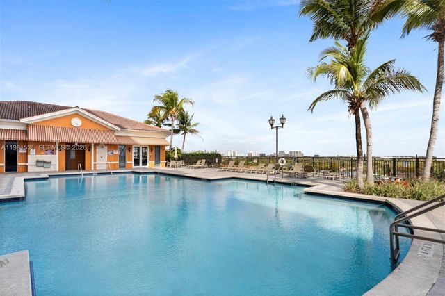 3232 SW 22nd Ter PH 2002, Miami, FL 33145