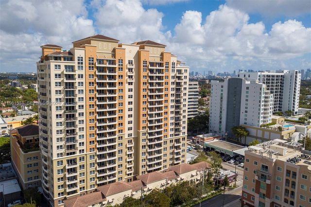 3232 SW 22nd Ter PH 2002, Miami, FL 33145