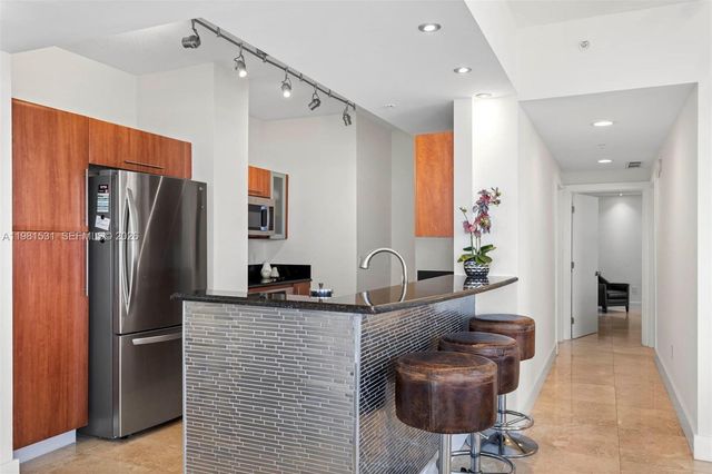 3232 SW 22nd Ter PH 2002, Miami, FL 33145