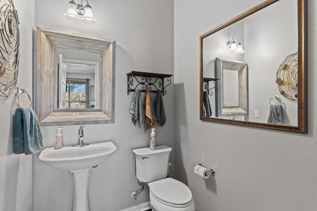 1021 Saint Helena DR, Leander, TX 78641