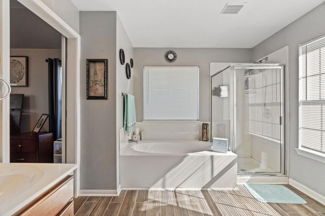 1021 Saint Helena DR, Leander, TX 78641