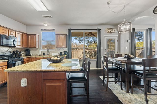 1021 Saint Helena DR, Leander, TX 78641