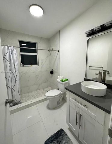 6324 NW 1st Pl, Miami, FL 33150