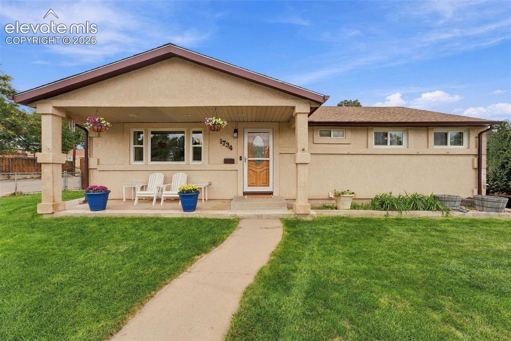 1734 Comanche Road, Pueblo, CO 81001 — exterior