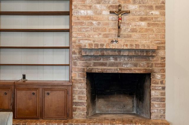 2016 Briar Lane, Richmond, TX 77469