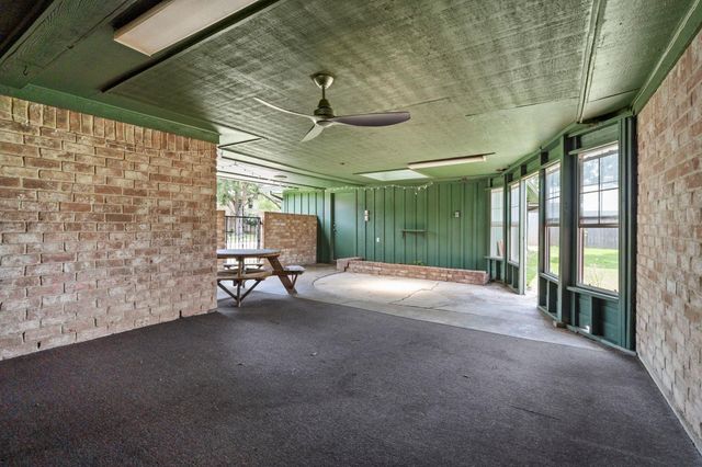2016 Briar Lane, Richmond, TX 77469