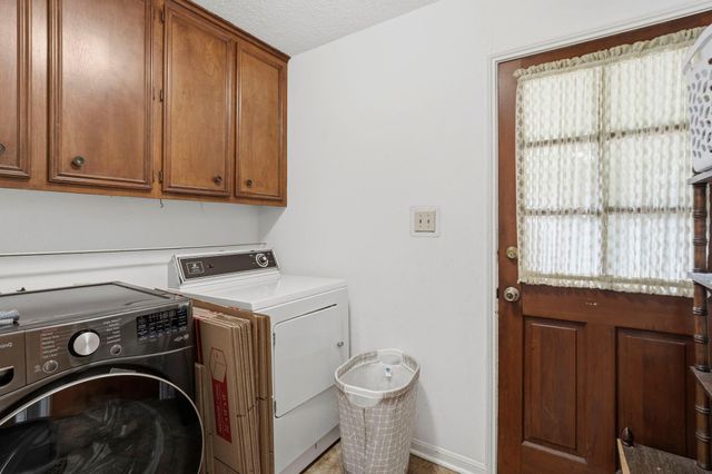 2016 Briar Lane, Richmond, TX 77469