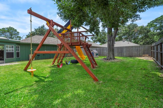 2016 Briar Lane, Richmond, TX 77469