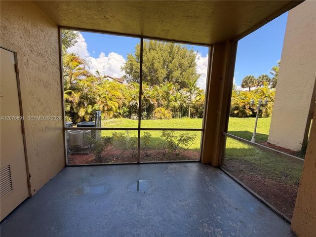 15325 SW 106 Te 604, Miami, FL 33196