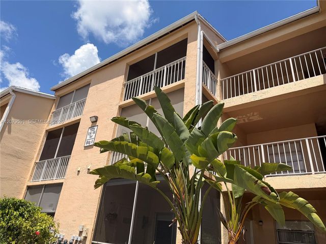 15325 SW 106 Te 604, Miami, FL 33196