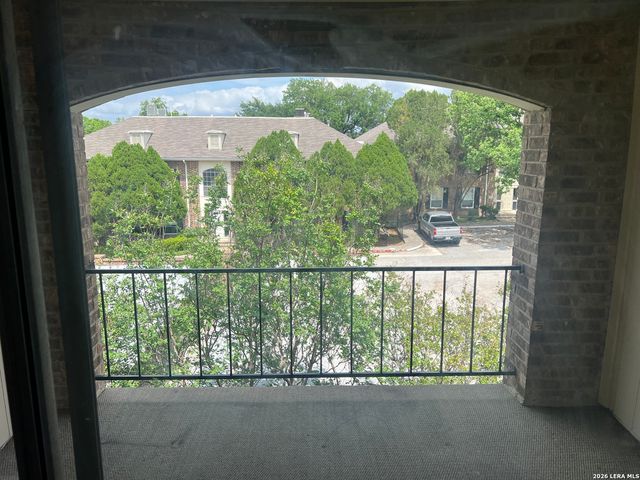 1819 Babcock Rd Apt 411, San Antonio, TX 78229