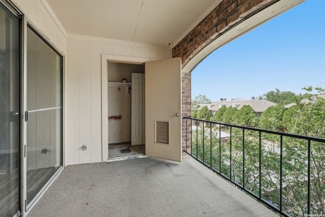 1819 Babcock Rd Apt 411, San Antonio, TX 78229