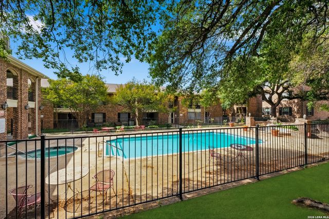 1819 Babcock Rd Apt 411, San Antonio, TX 78229