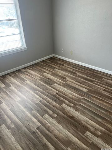 1819 Babcock Rd Apt 411, San Antonio, TX 78229