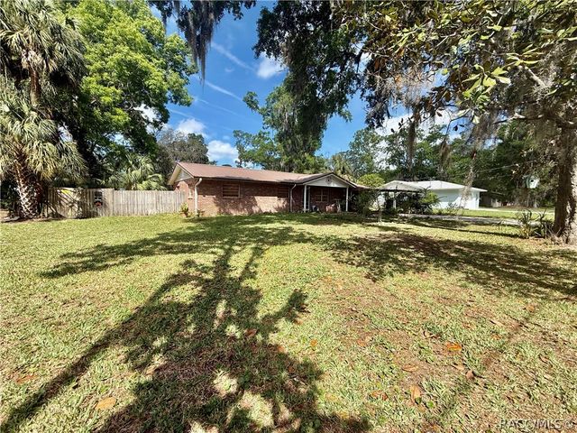 2030 NW 15th Avenue, Crystal River, FL 34428
