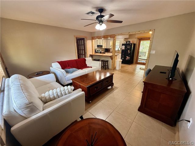 2030 NW 15th Avenue, Crystal River, FL 34428