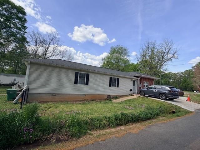 2025 Broad Street, Statham, GA 30666