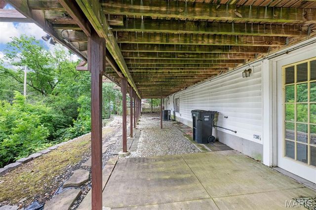 9910 Chileswood Drive, Unincorporated, MO 63126