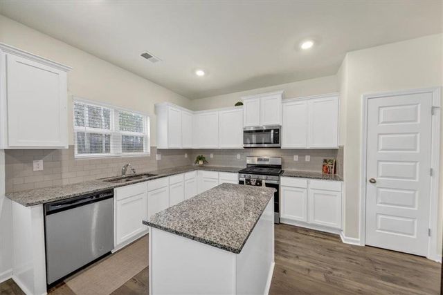 609 Azalea Bloom Drive, Loganville, GA 30052